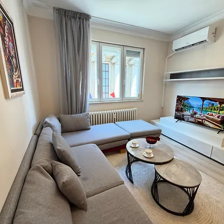 Vienna 2bdr Near Opera And Cathedral W Working Space Sofia