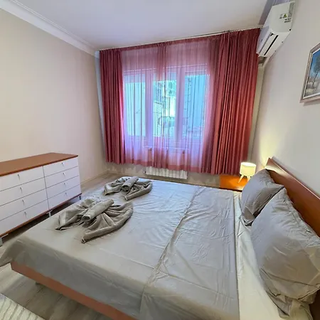 Vienna 2bdr Near Opera And Cathedral W Working Space * Sofia